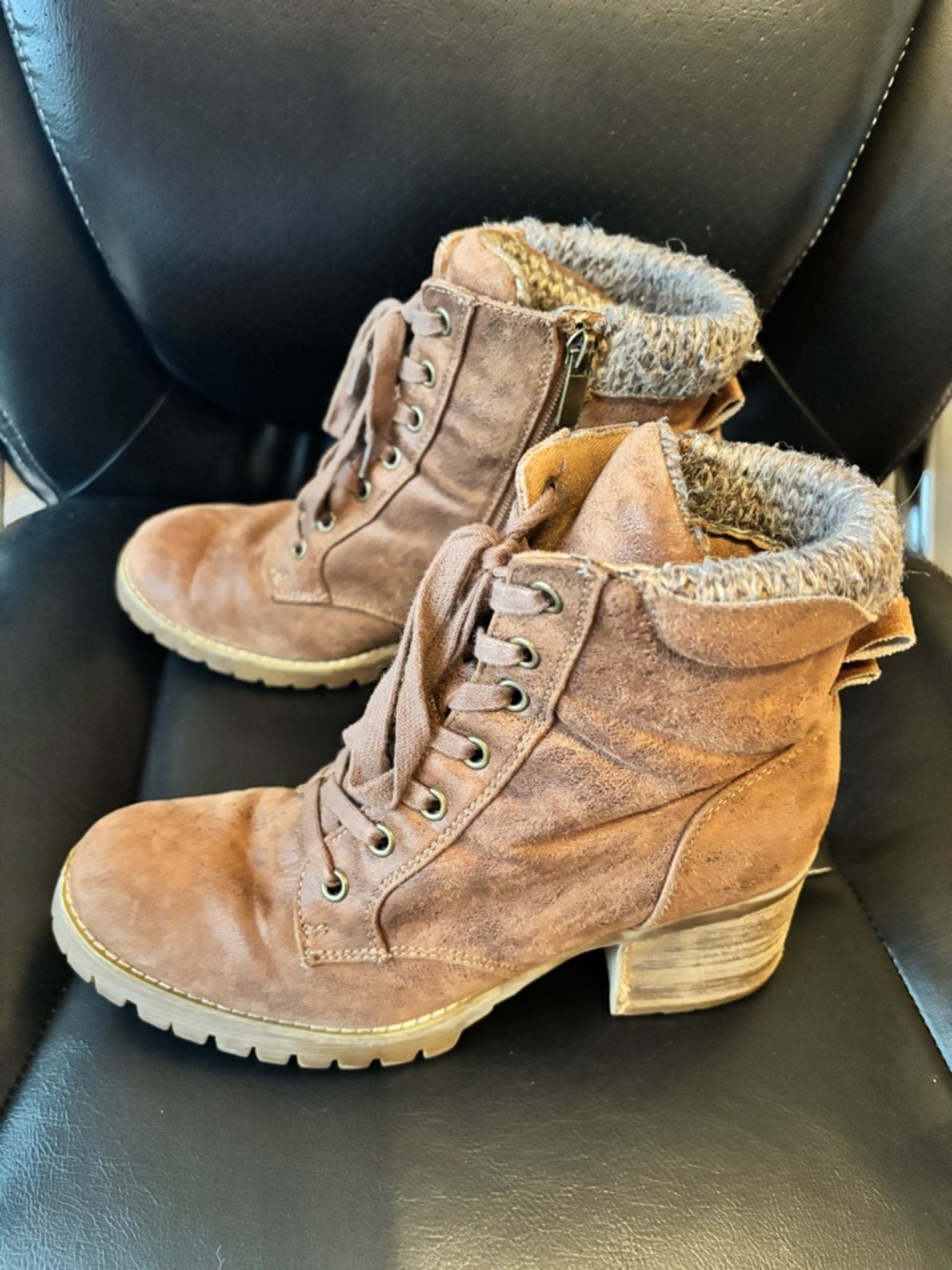 Carlos boots 9